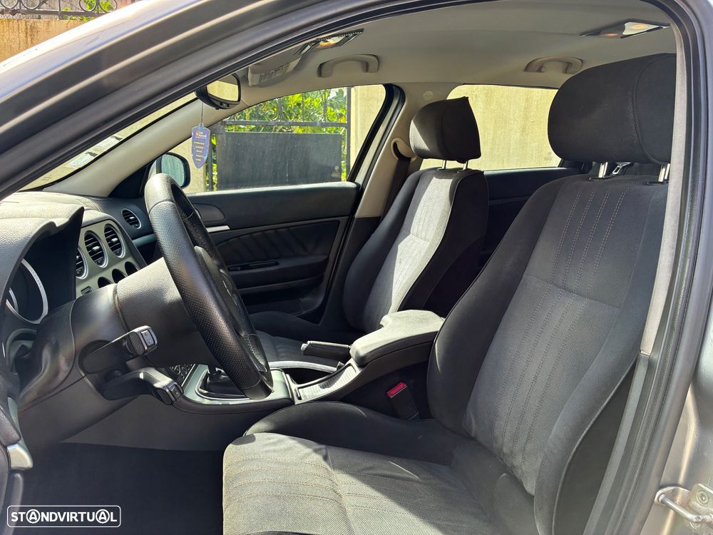 Alfa Romeo 159 Sportwagon 1.9 JTDm 16V Elegante - 8