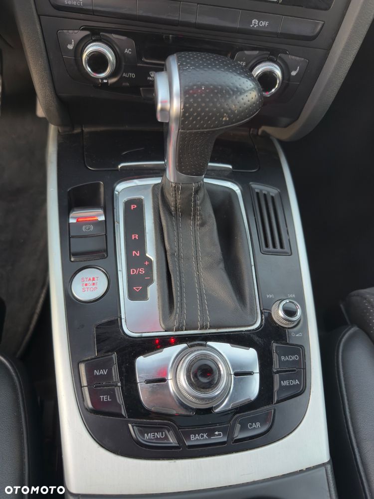 Audi A4 Limousine - 13