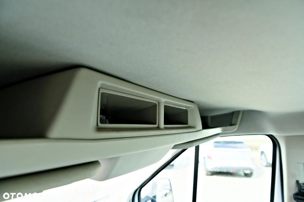 Ford Transit - 32