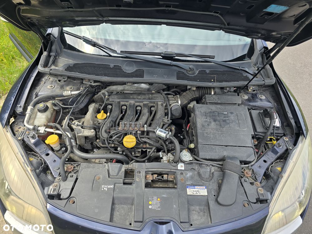 Renault Megane 1.6 16V Color Edition - 9