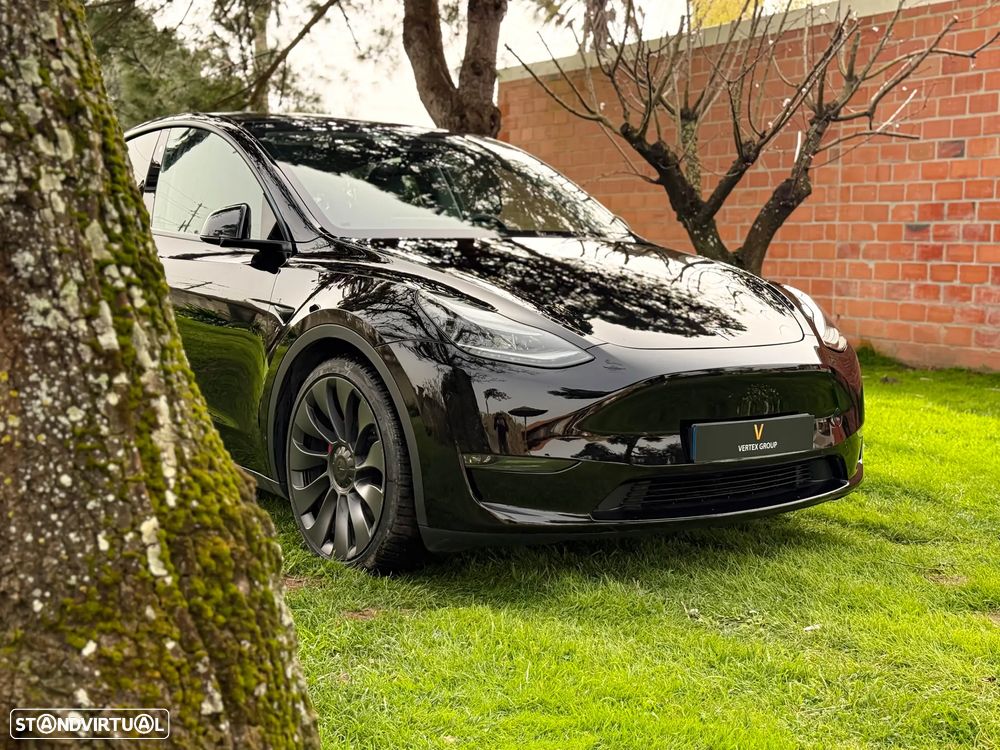 Tesla Model Y Performance Tração Integral - 3