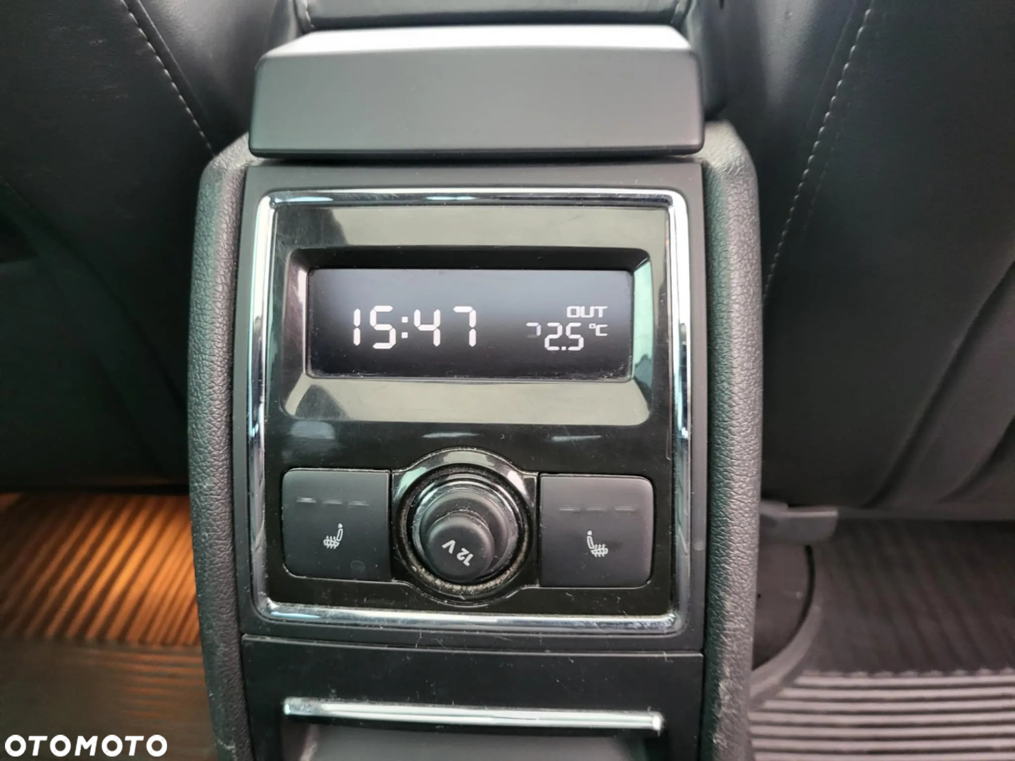 Skoda Superb 2.0 TDI Platinum Outdoor DSG - 17