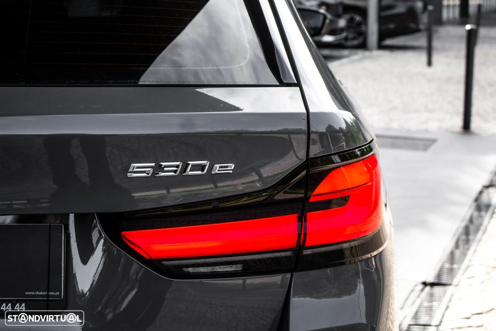 BMW 530 e Pack Desportivo M - 9