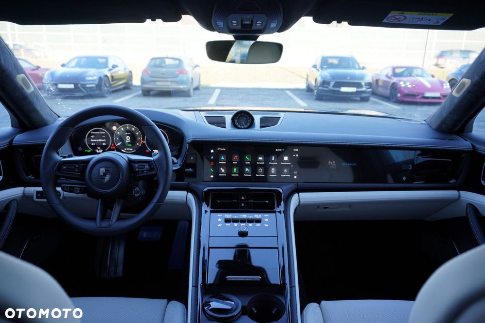 Porsche Panamera - 16