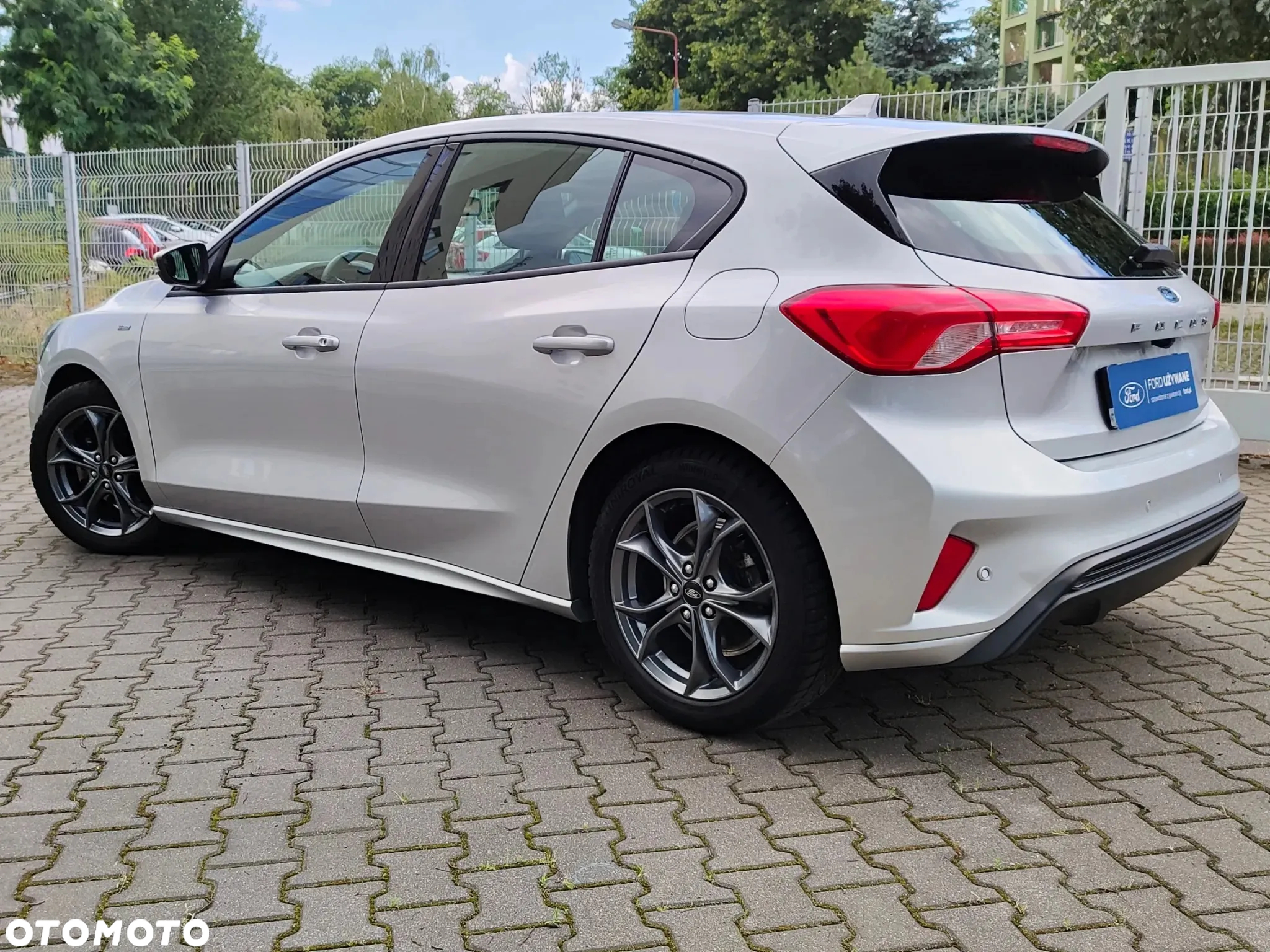 Ford Focus 1.0 EcoBoost Hybrid ST-LINE - 2