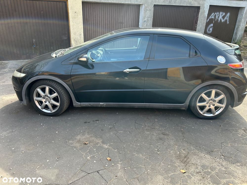 Honda Civic 1.8 Executive - 11