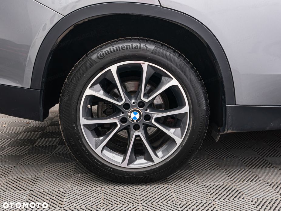 BMW X5 xDrive25d - 33