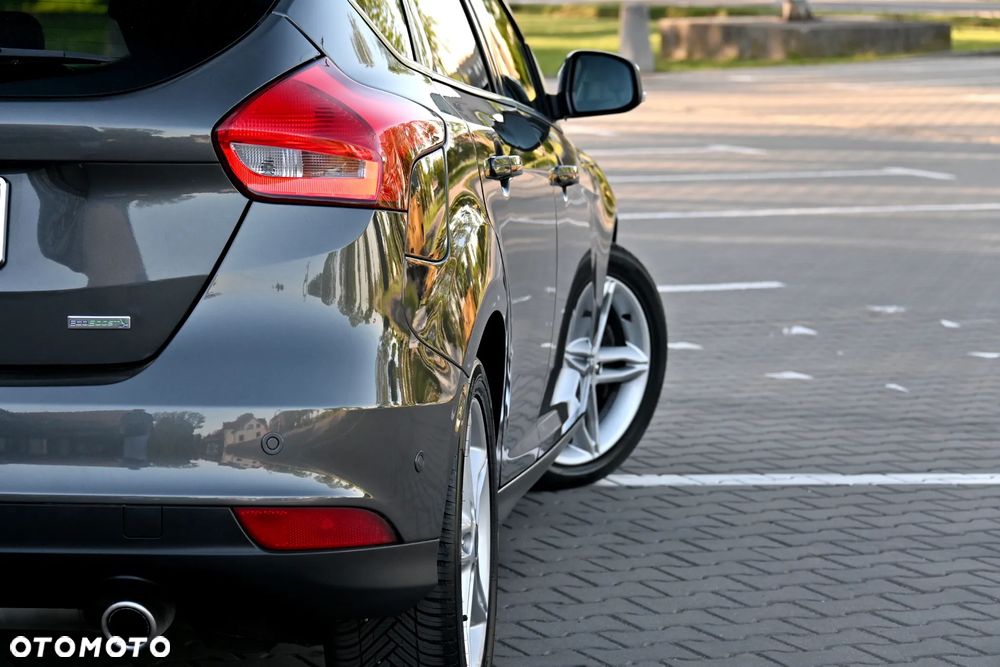 Ford Focus 1.5 EcoBoost Titanium X - 19