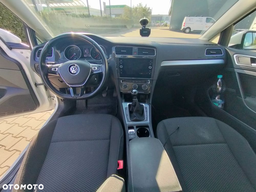 Volkswagen Golf 1.6 TDI BMT Start - 11