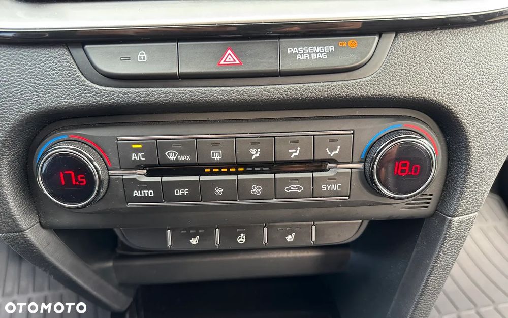 Kia XCeed 1.4 T-GDI OPF VISION - 30