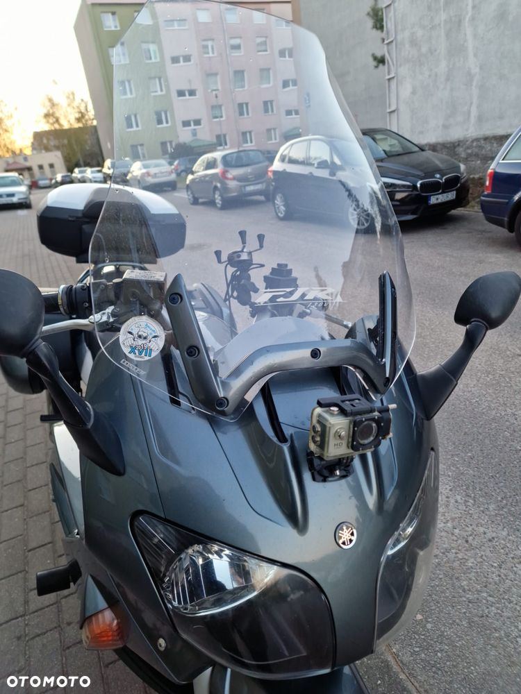 Yamaha FJR - 4