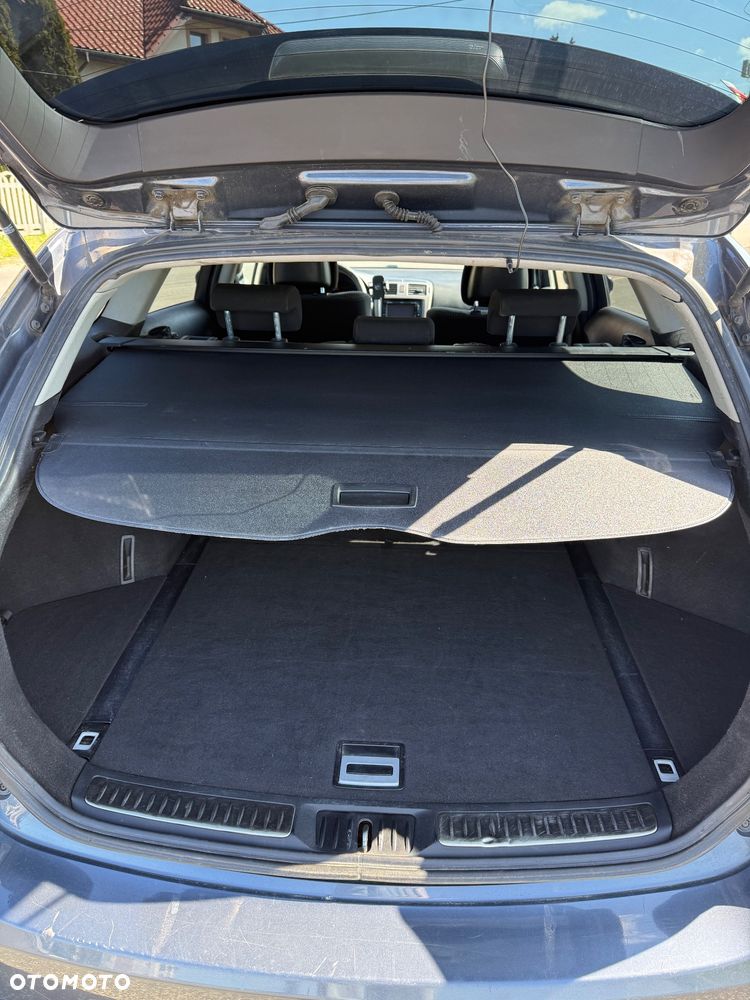 Toyota Avensis 2.0 D-4D Luna - 6