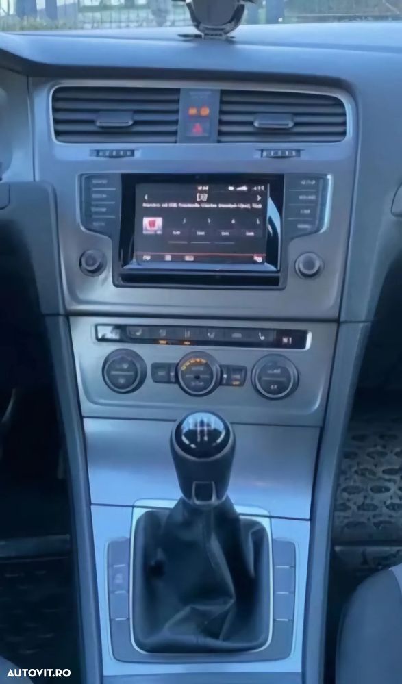 Volkswagen Golf 1.6 TDI BMT Comfortline - 1