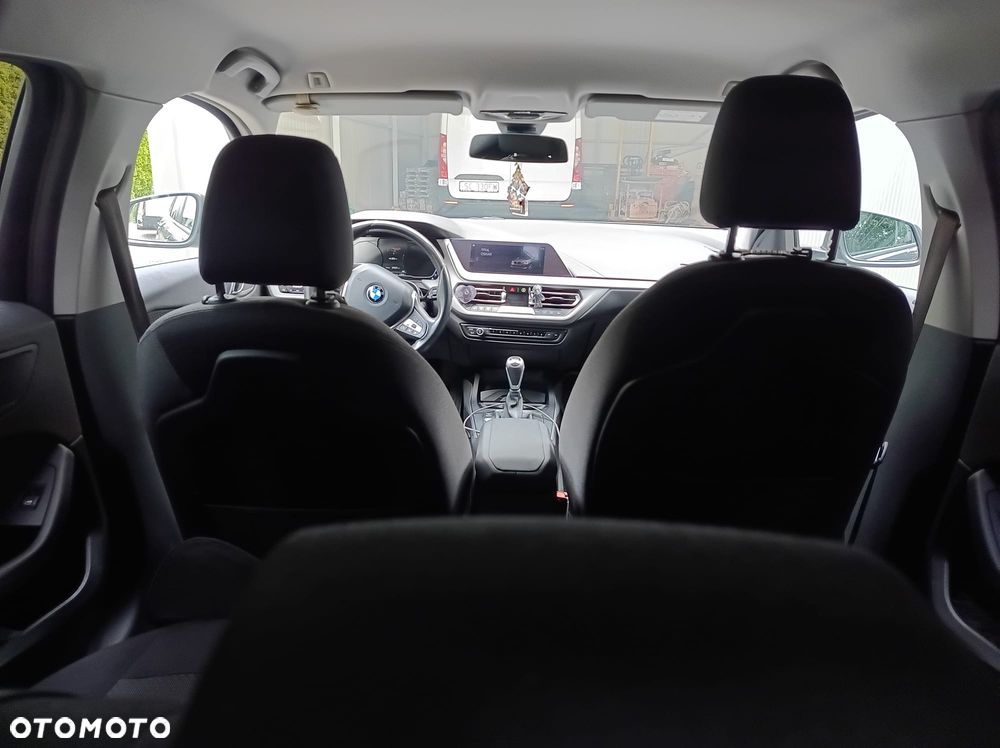 BMW Seria 1 118i - 17