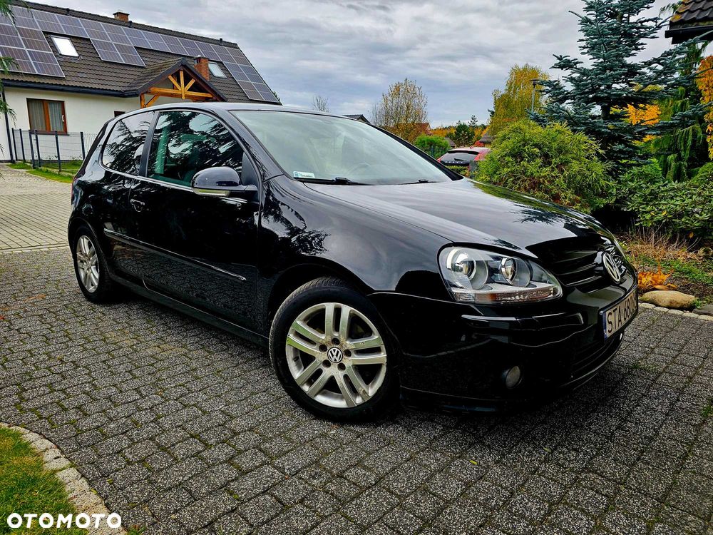 Volkswagen Golf - 5