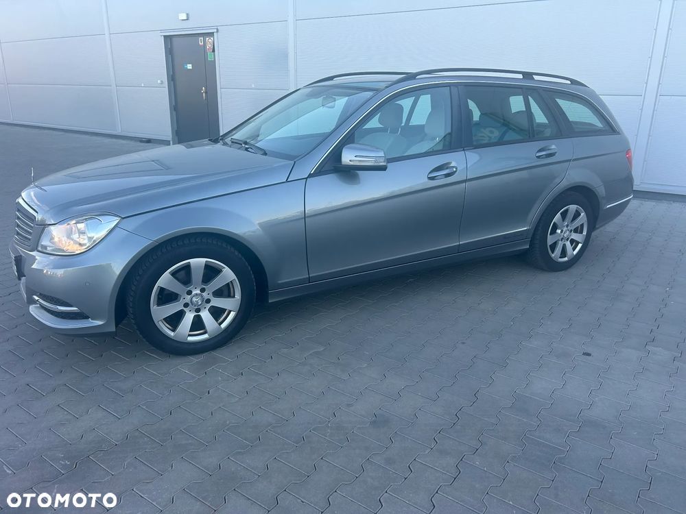 Mercedes-Benz Klasa C 200 (BlueEFFICIENCY) Elegance - 14