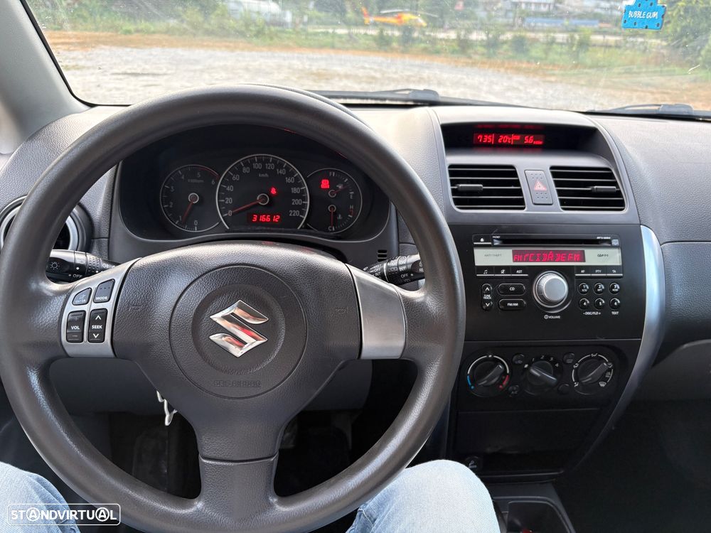Suzuki SX4 - 1
