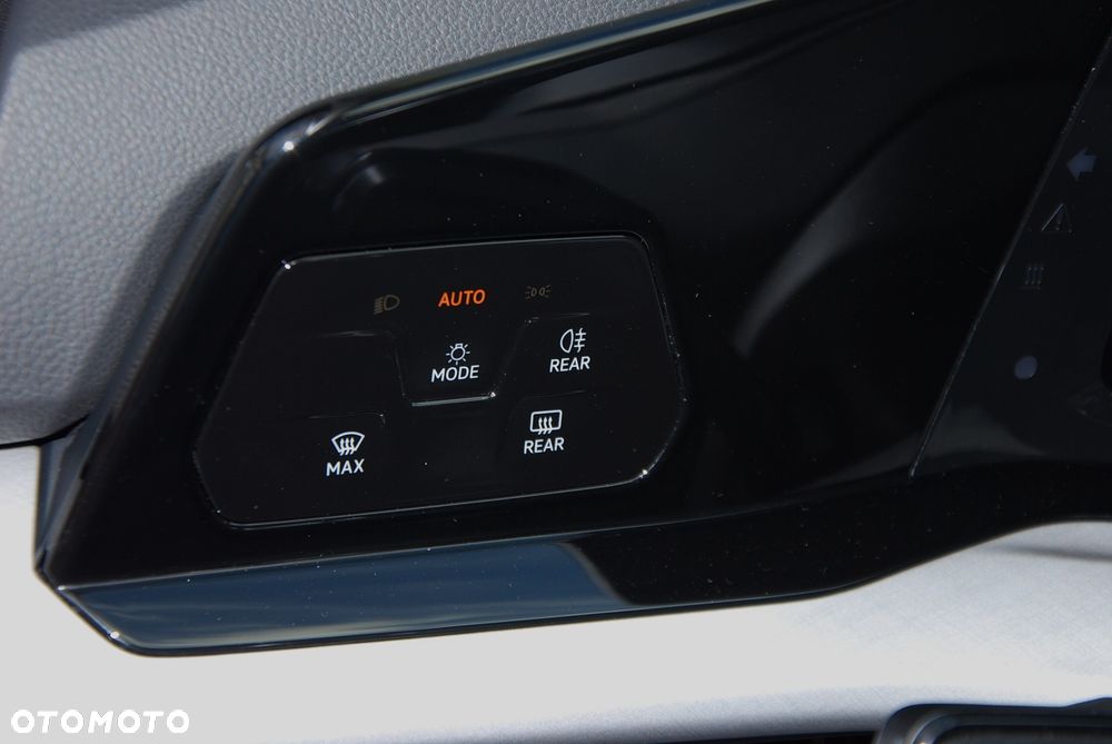 Volkswagen Golf - 40