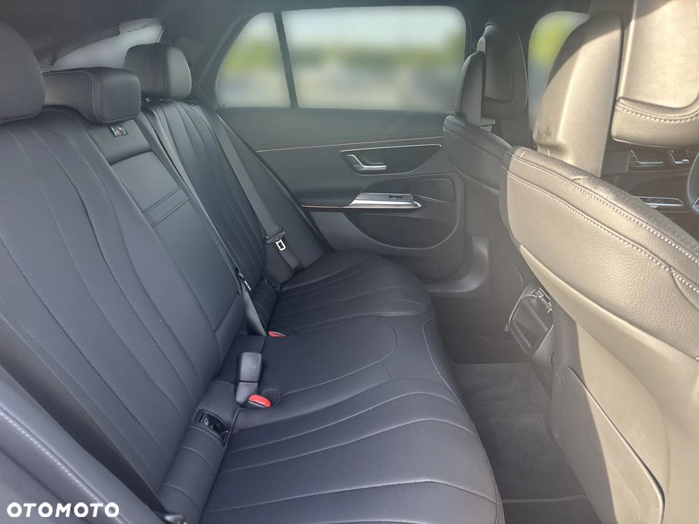 Mercedes-Benz Klasa E 220 d mHEV 4-Matic All-Terrain Avantgarde 9G-Tronic - 15