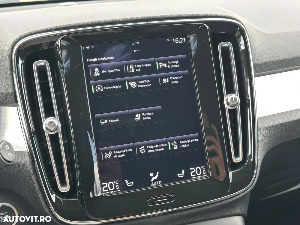 Volvo XC 40 B4 B AWD Geartronic Momentum Pro - 25