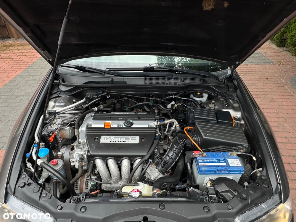 Honda Accord 2.0 Executive - 25