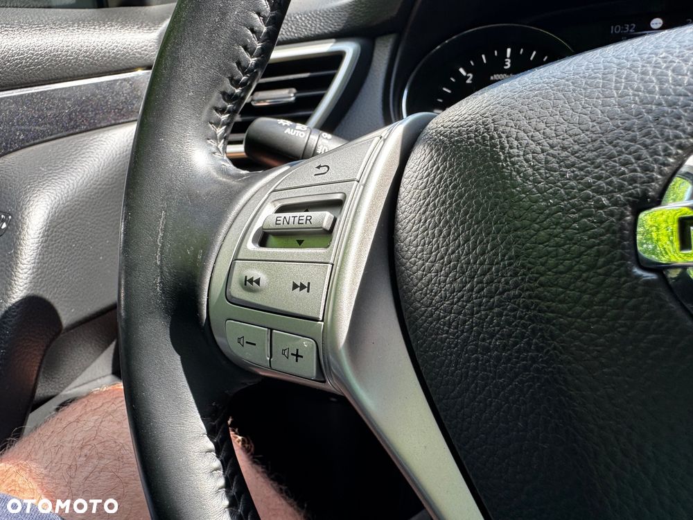 Nissan Qashqai 1.6 dCi DPF Start/Stop acenta - 16