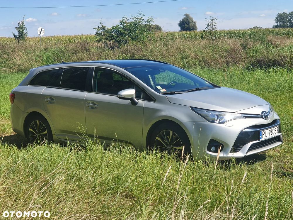 Toyota Avensis 2.0 D-4D Prestige - 6