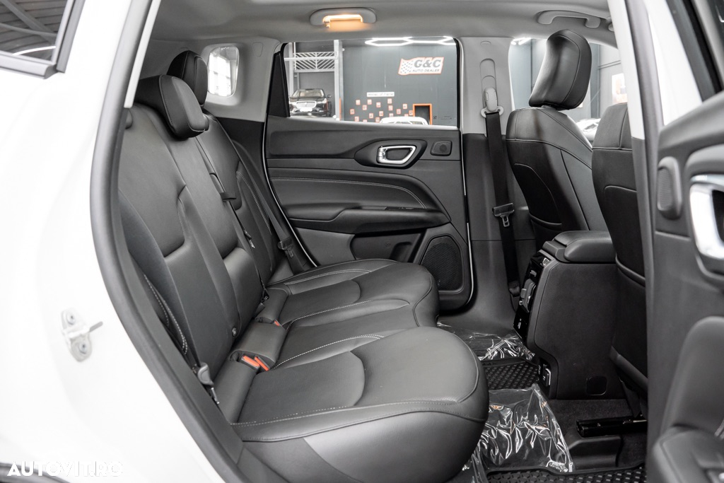 Jeep Compass 1.3T 4xe AT6 PHEV S - 14