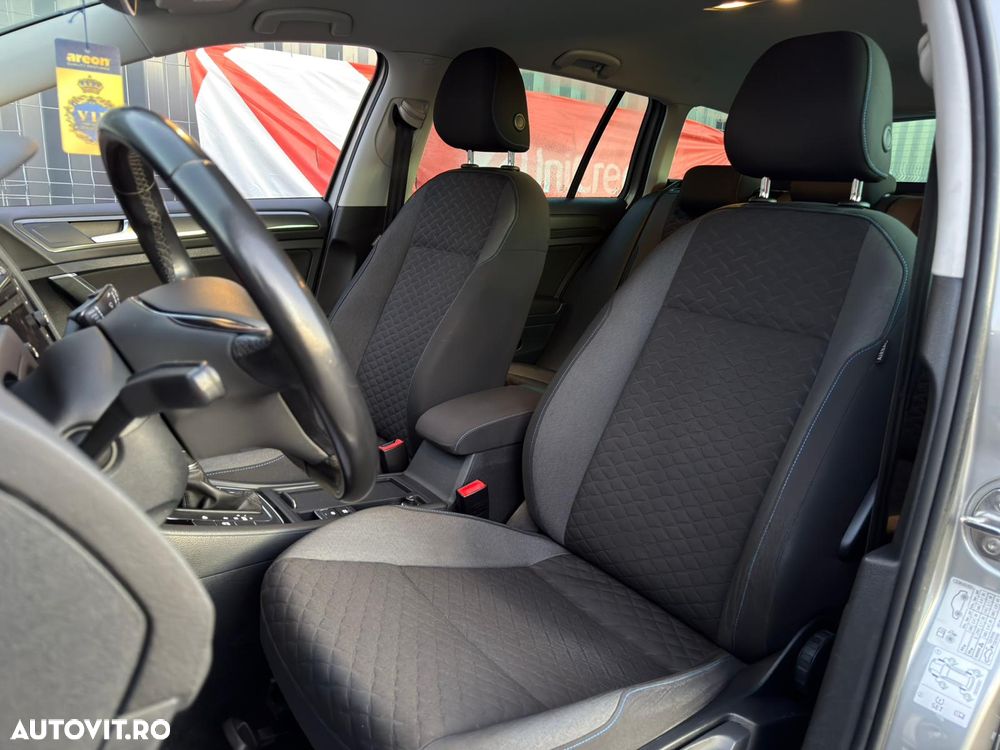 Volkswagen Golf 1.6 TDI SCR DSG Join - 19