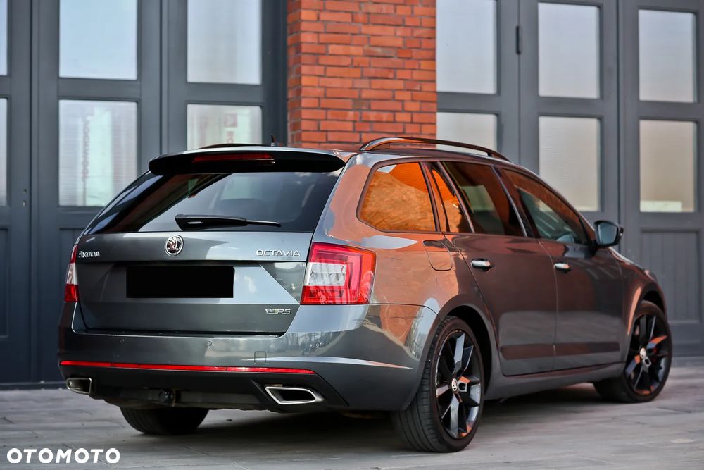 Skoda Octavia 2.0 TDI DSG RS - 15