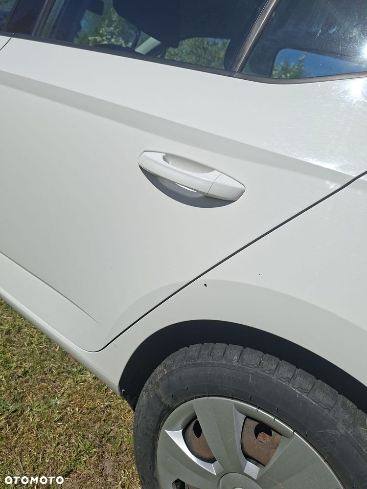 Skoda Fabia - 12