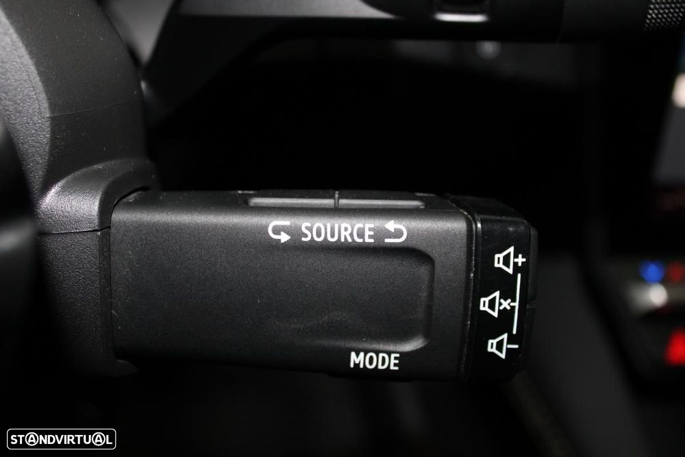 Renault Mégane E-Tech EV60 Iconic Autonomia Conforto - 22