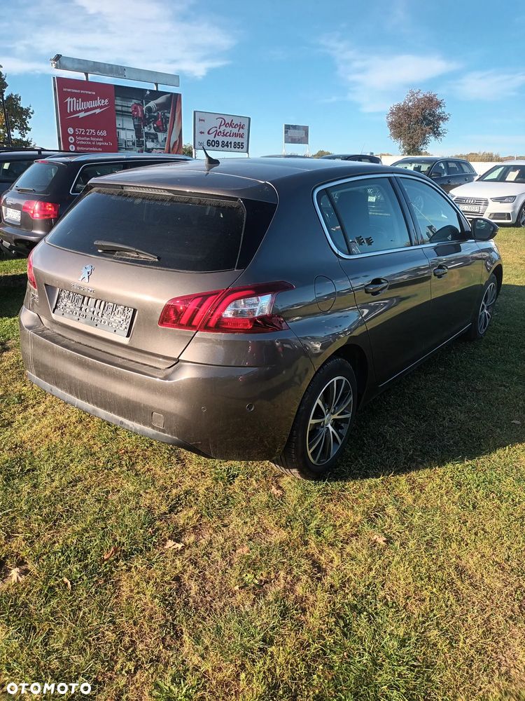 Peugeot 308 - 3