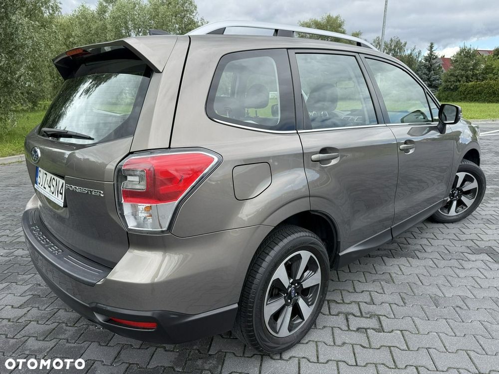 Subaru Forester 2.0 i Exclusive Special (EyeSight) Lineartronic - 3