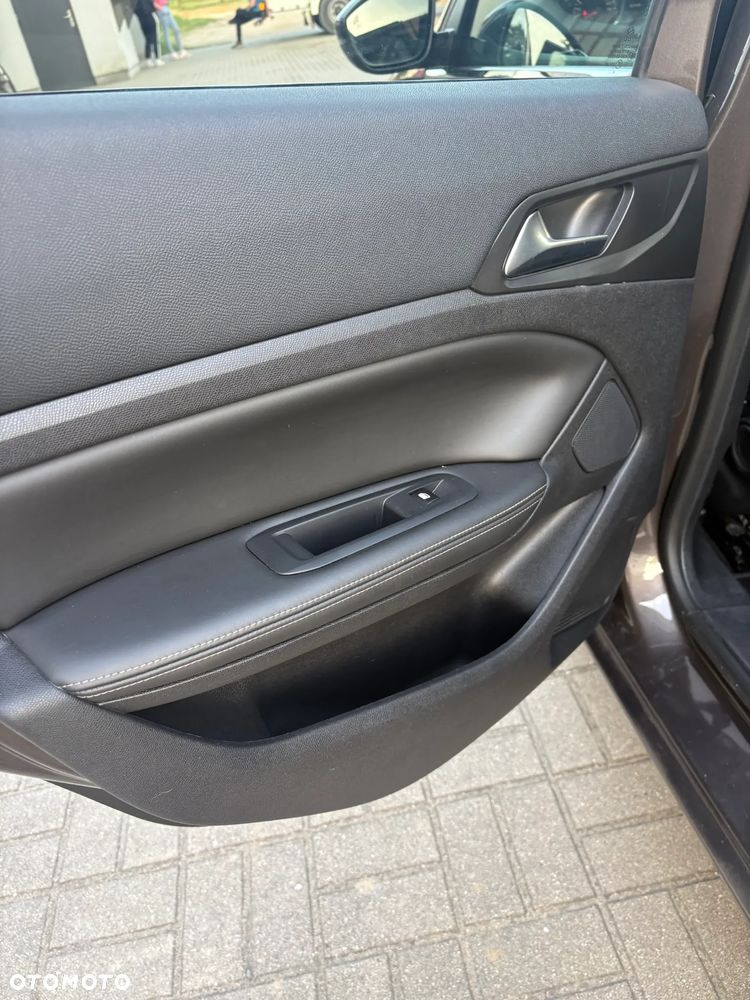 Peugeot 308 BlueHDi FAP 150 Stop&Start Automatik Allure - 11