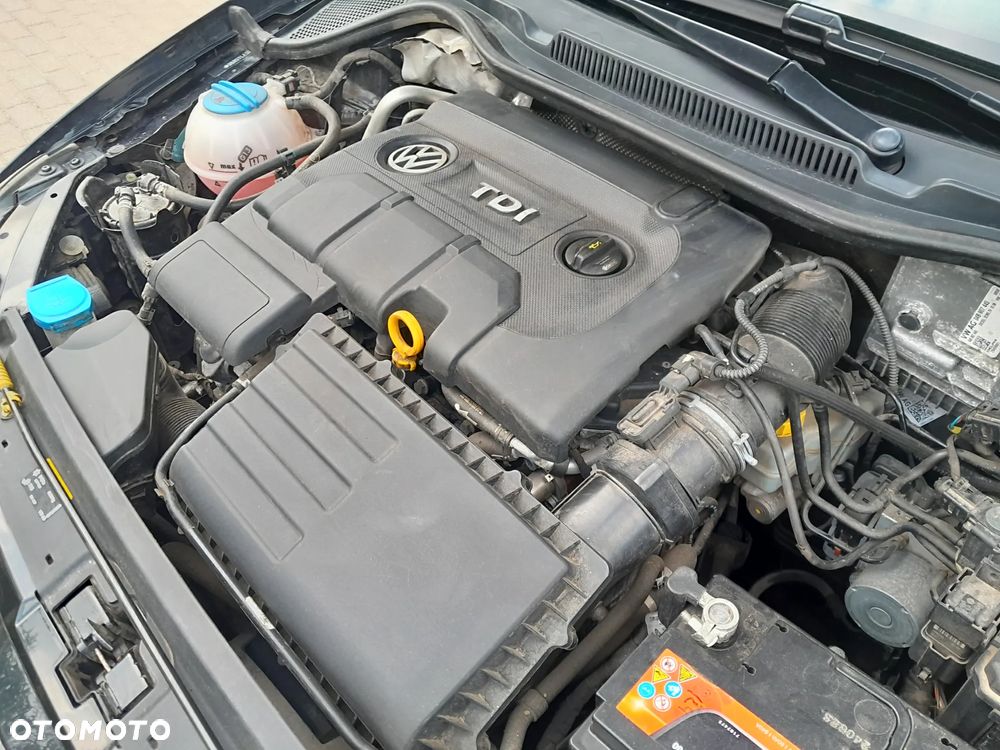 Volkswagen Polo 1.4 TDI Blue Motion Technology Lounge - 27
