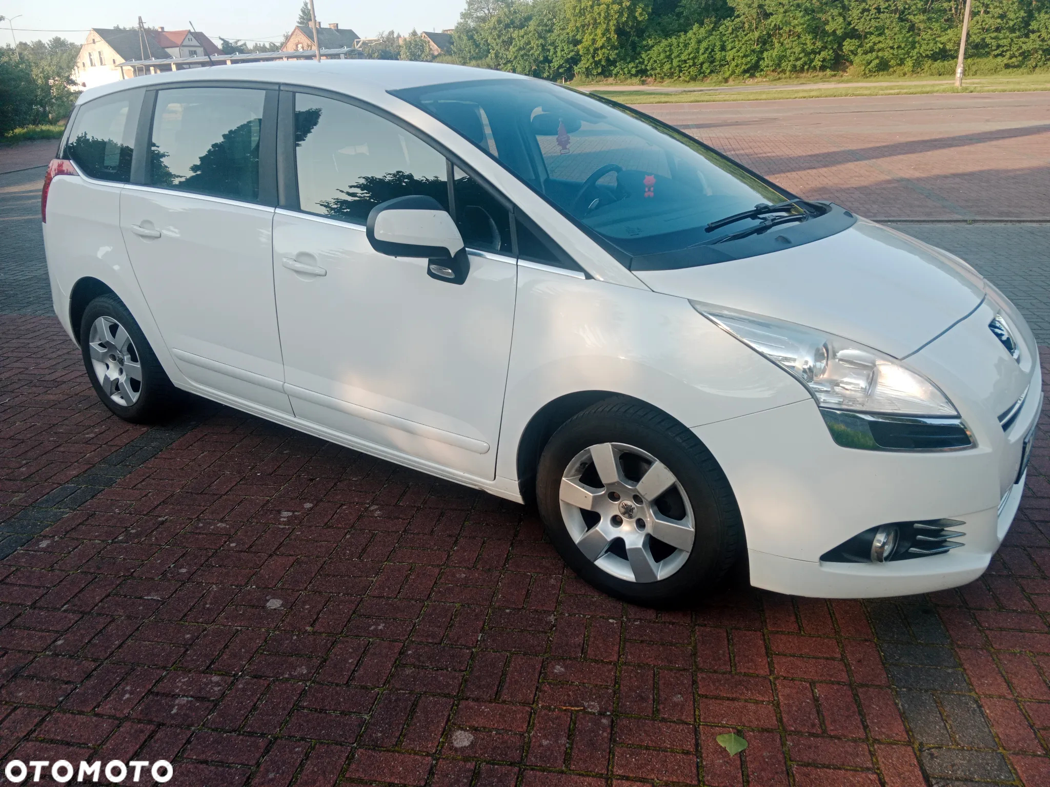Peugeot 5008 1.6 e-HDi Active S&S - 19