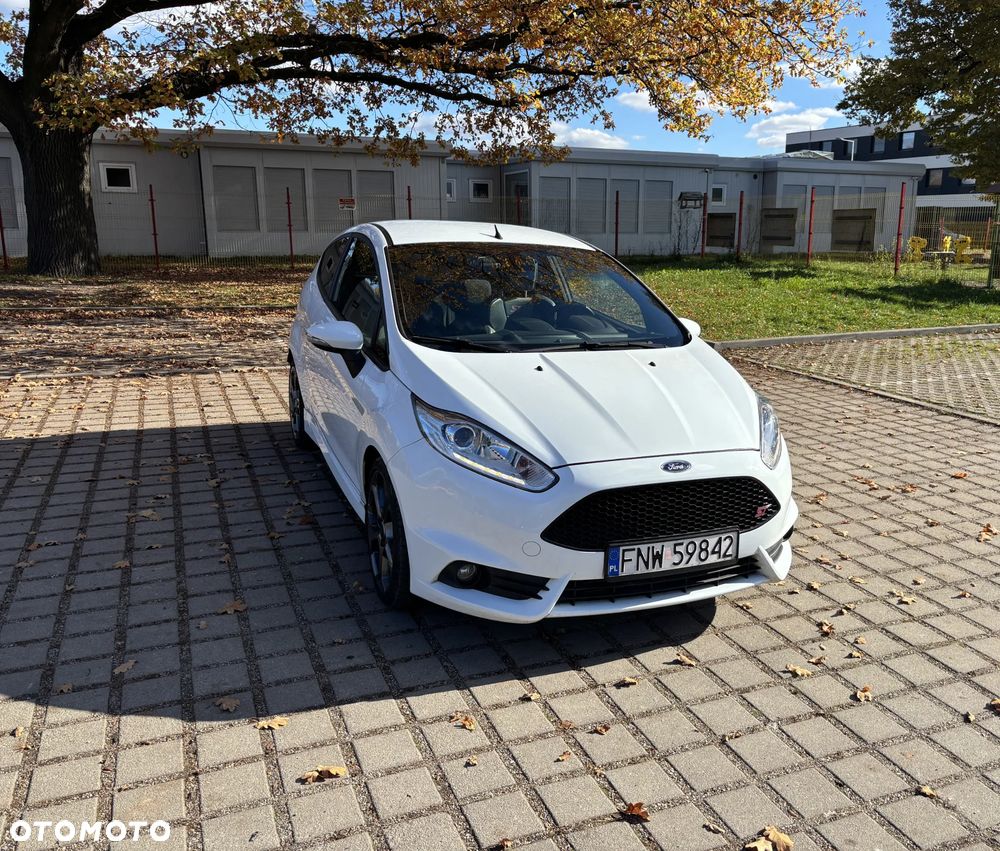 Ford Fiesta 1.6 EcoBoost ST - 1