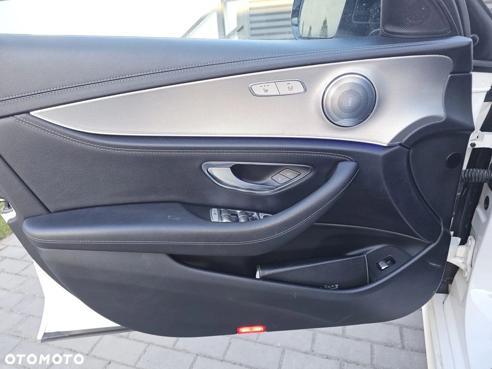 Mercedes-Benz Klasa E 220 d 9G-TRONIC AMG Line - 22
