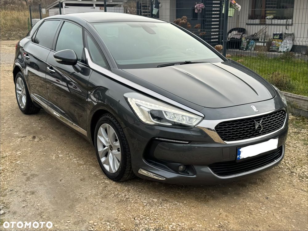 DS Automobiles DS 5 - 12