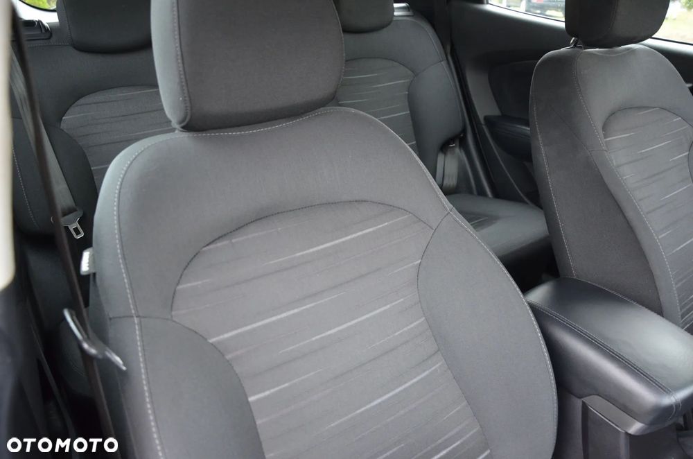 Hyundai ix35 - 23