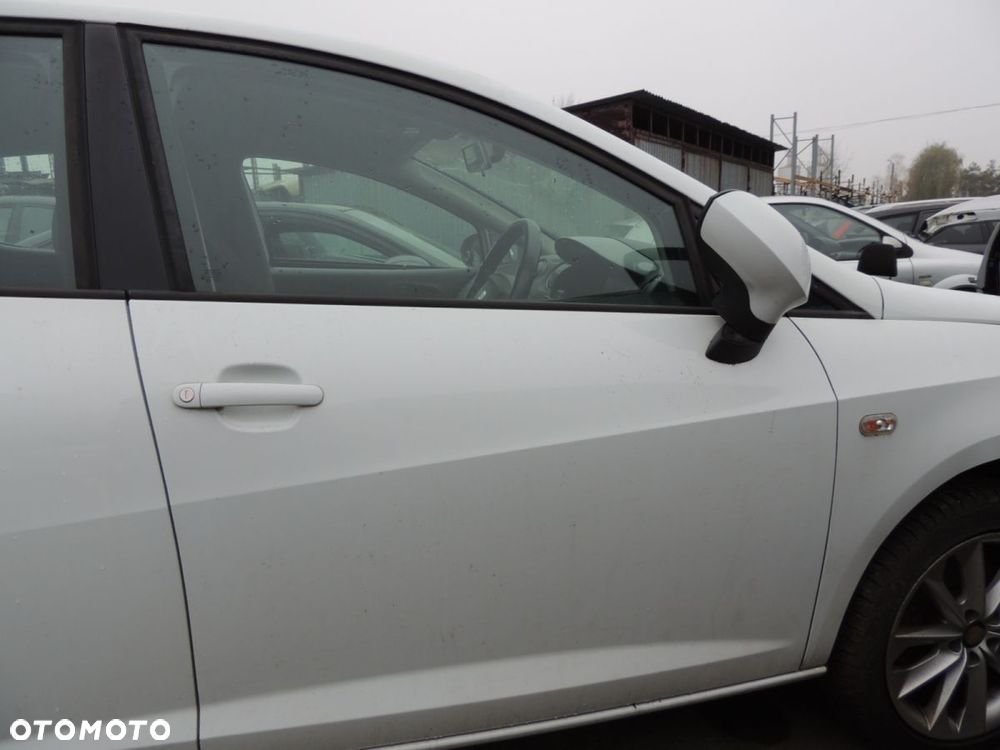 Drzwi prawy przód Seat Ibiza 4 6J FR '13 lift - 1