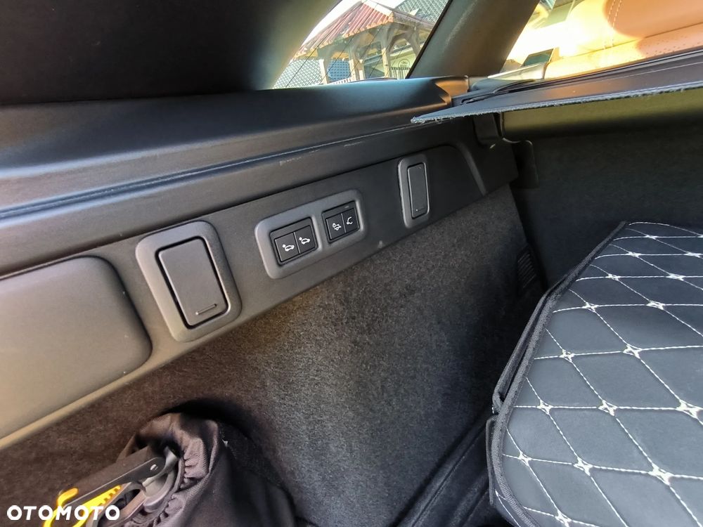 Land Rover Range Rover Velar 2.0 SD4 R-Dynamic HSE - 33
