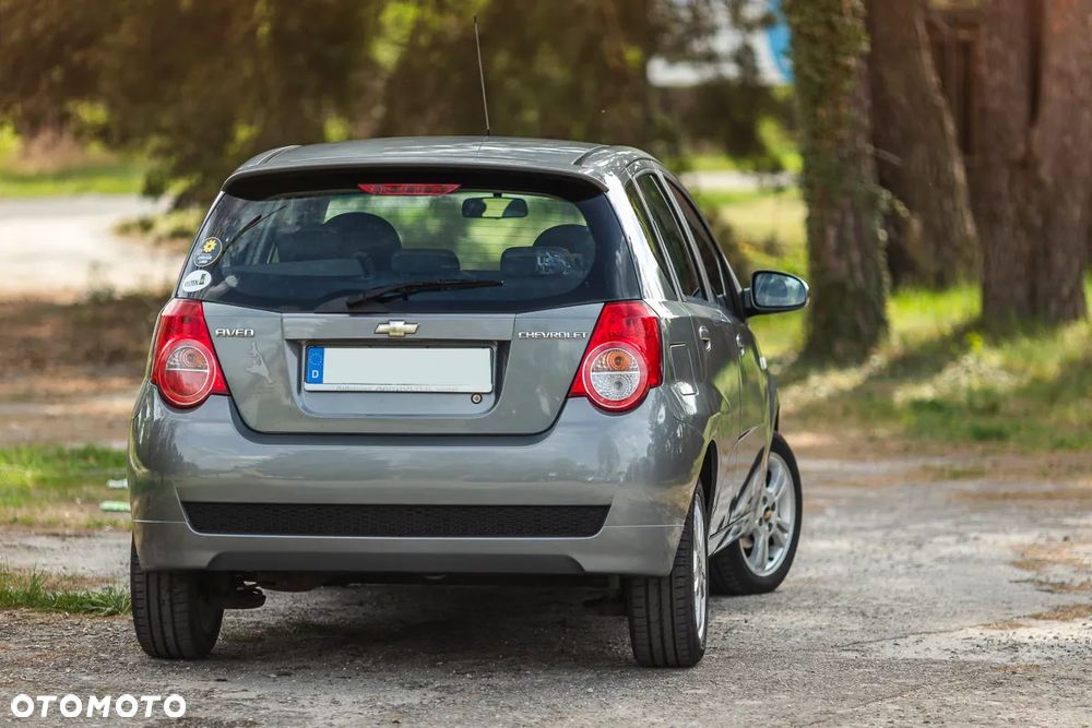 Chevrolet Aveo 1.4 LT - 9