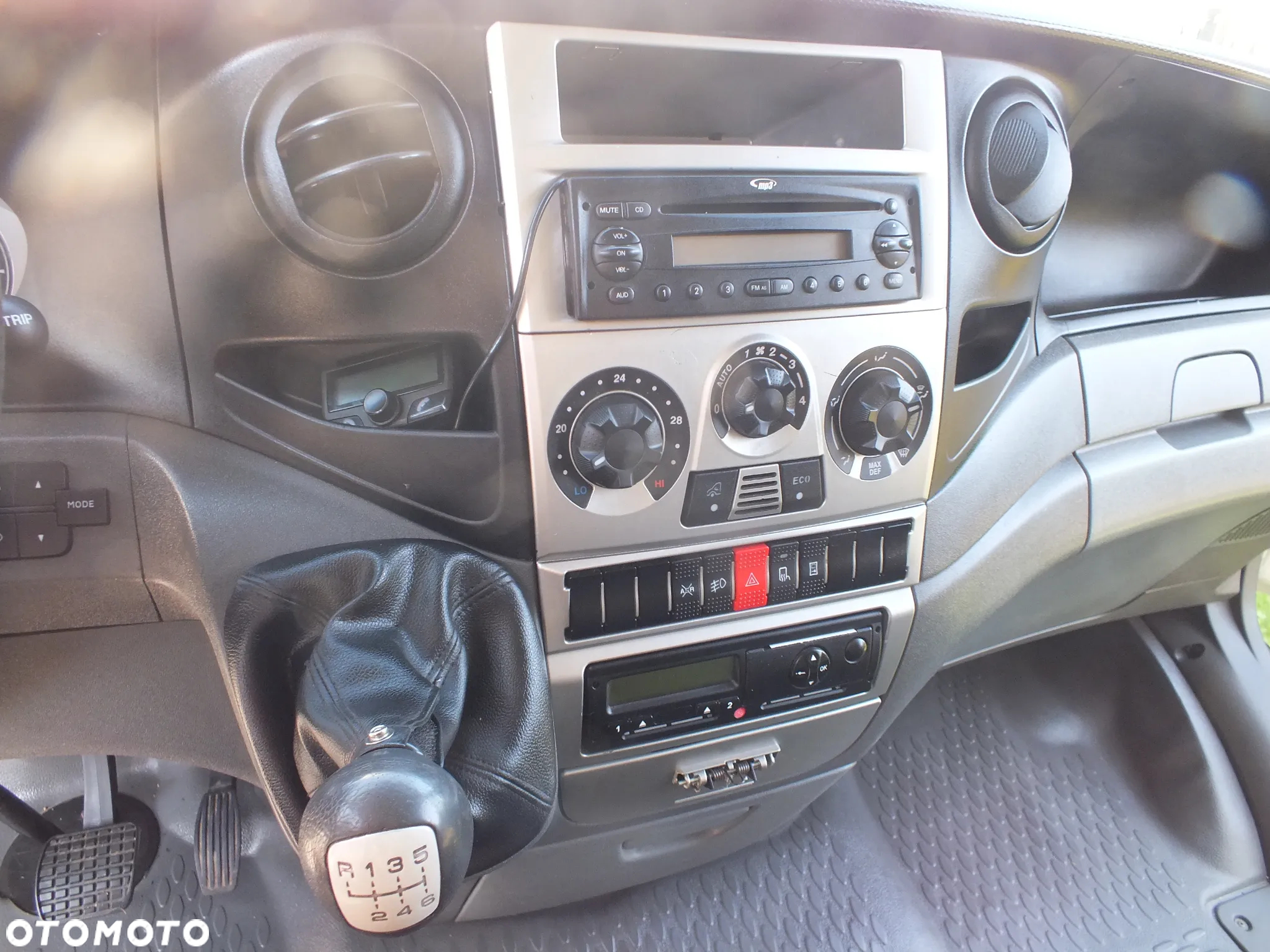Iveco 50C14 - 10