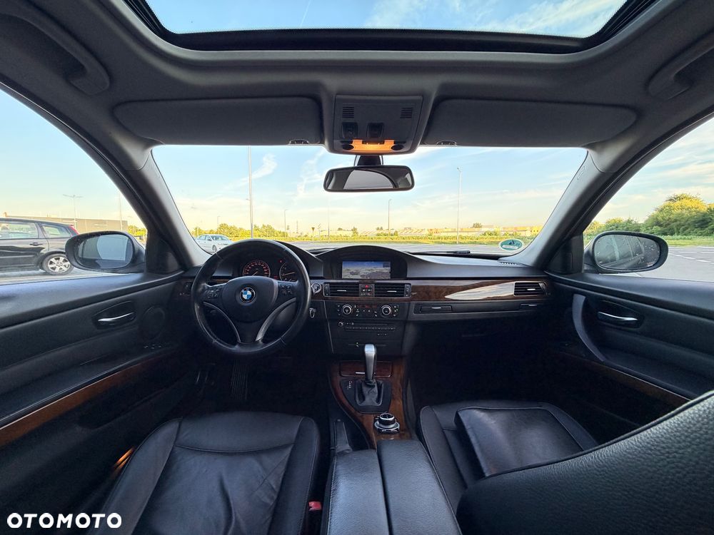 BMW Seria 3 320i Edition Exclusive - 18