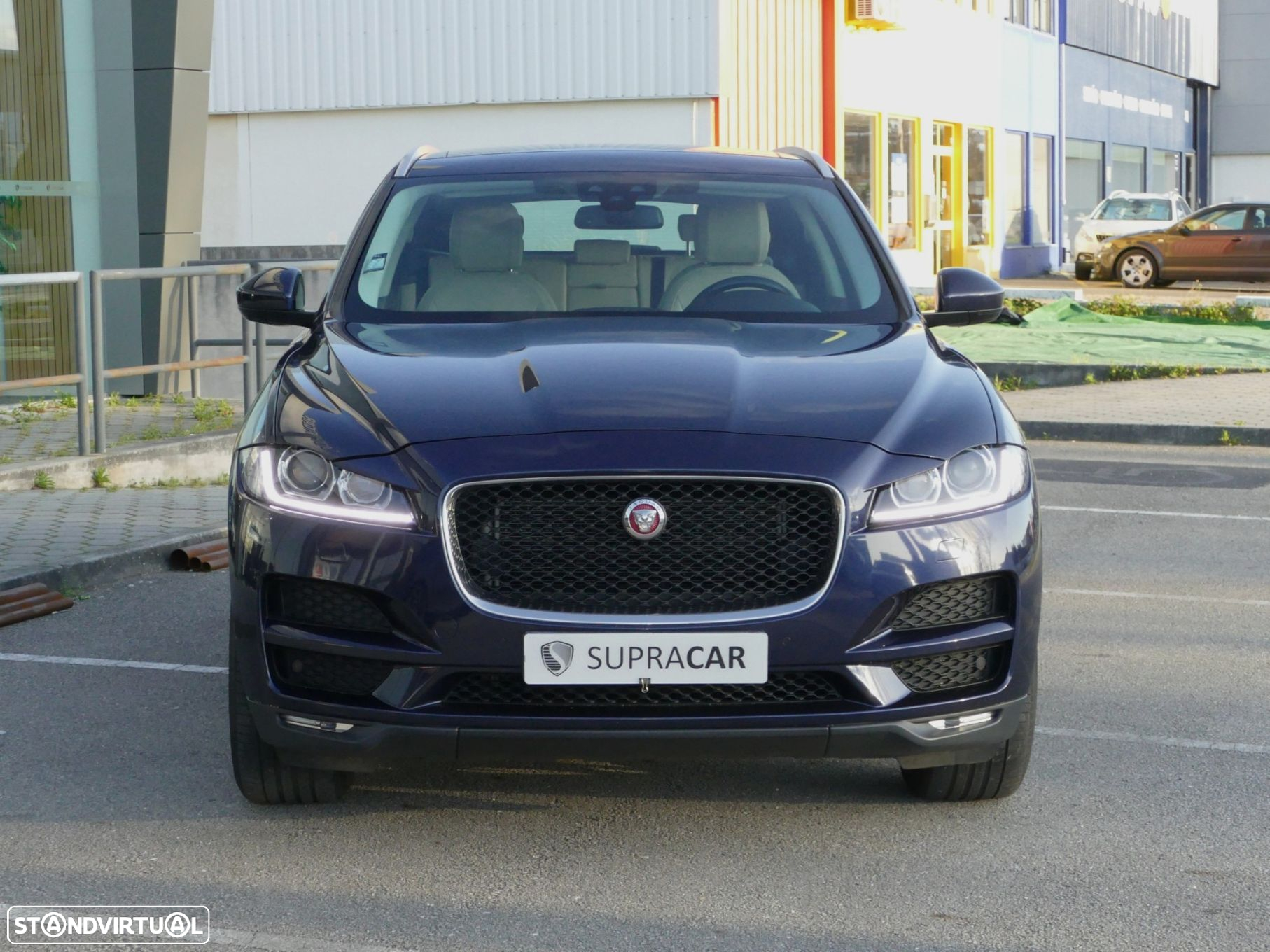 Jaguar F-Pace 2.0 i4D Prestige - 2