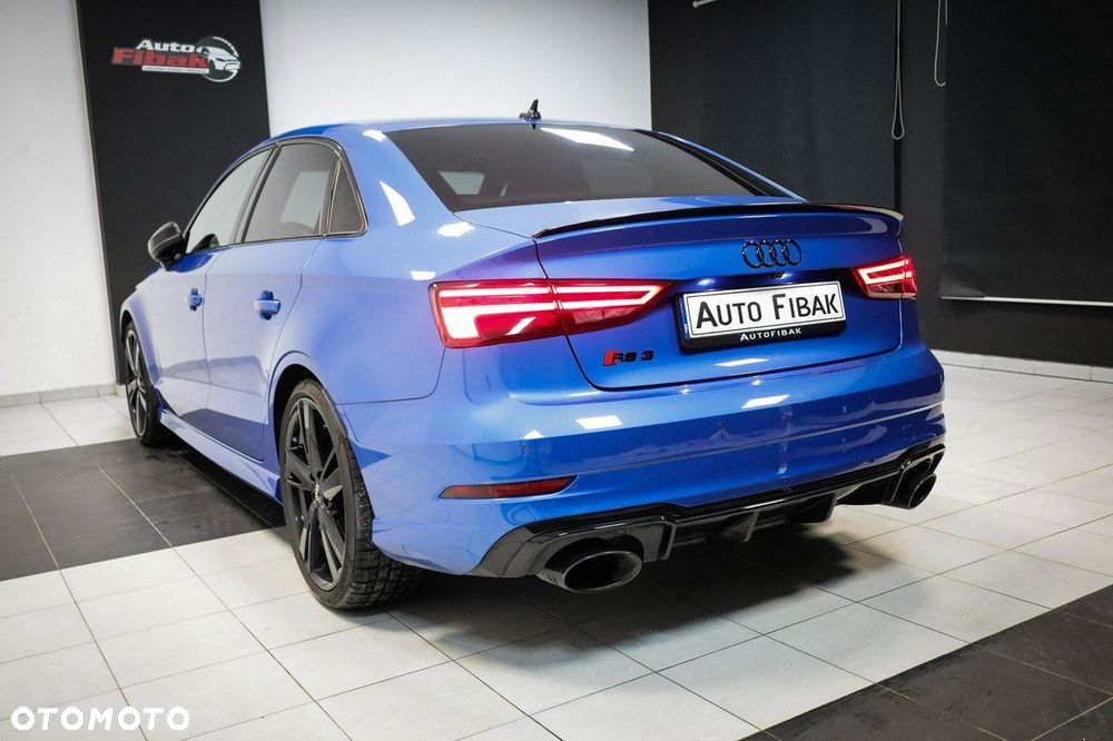 Audi RS3 Limousine - 11