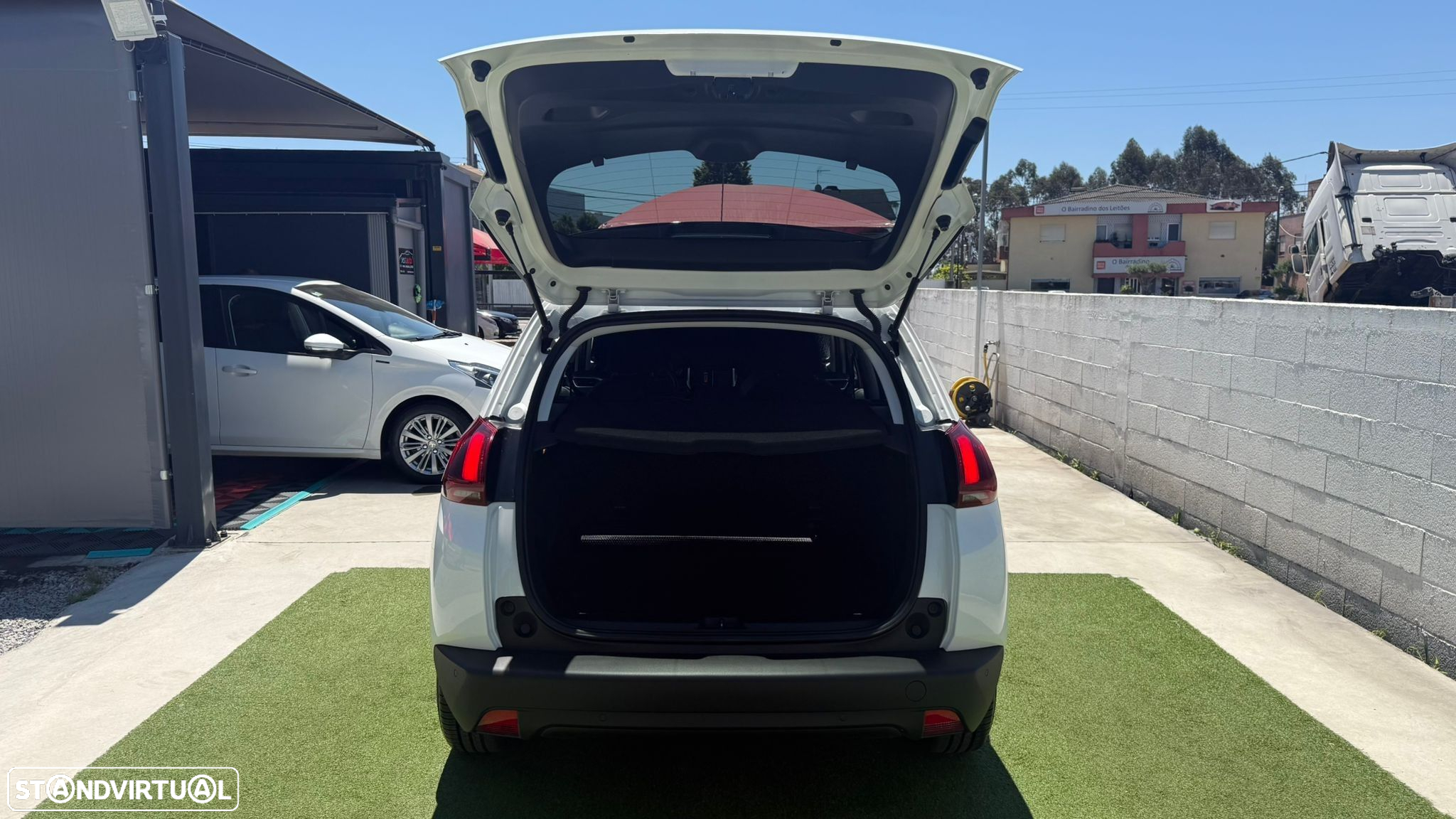 Peugeot 2008 1.2 PureTech Style - 7