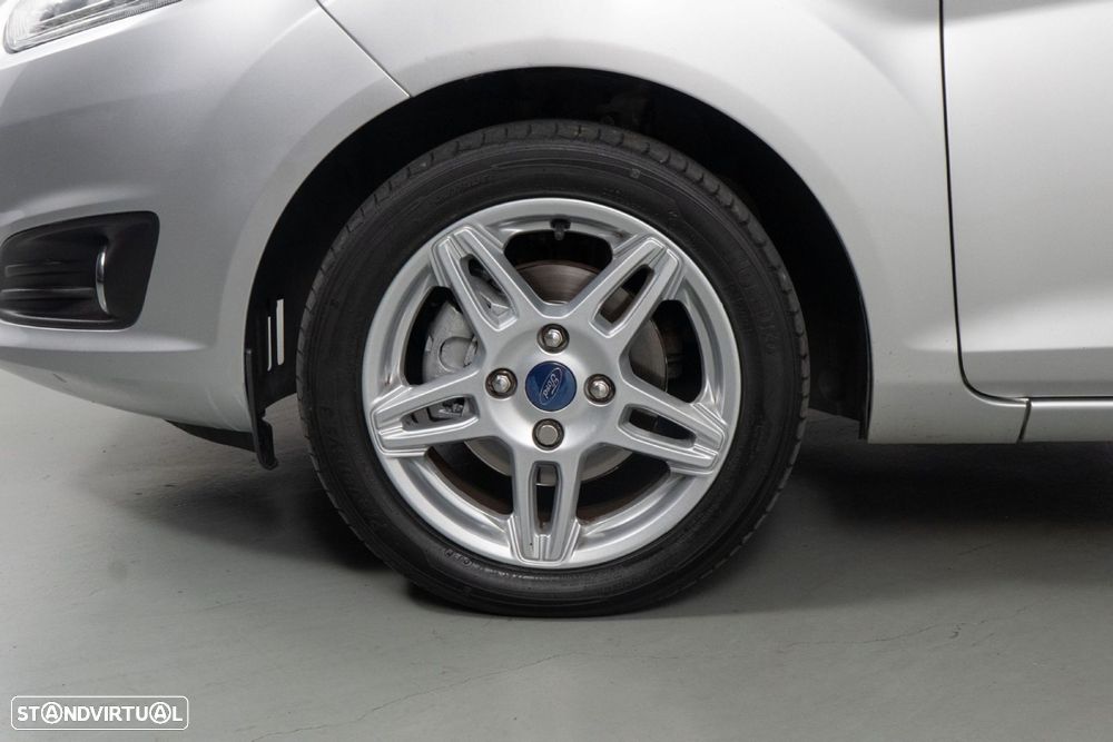 Ford Fiesta 1.0 EcoBoost Titanium - 19
